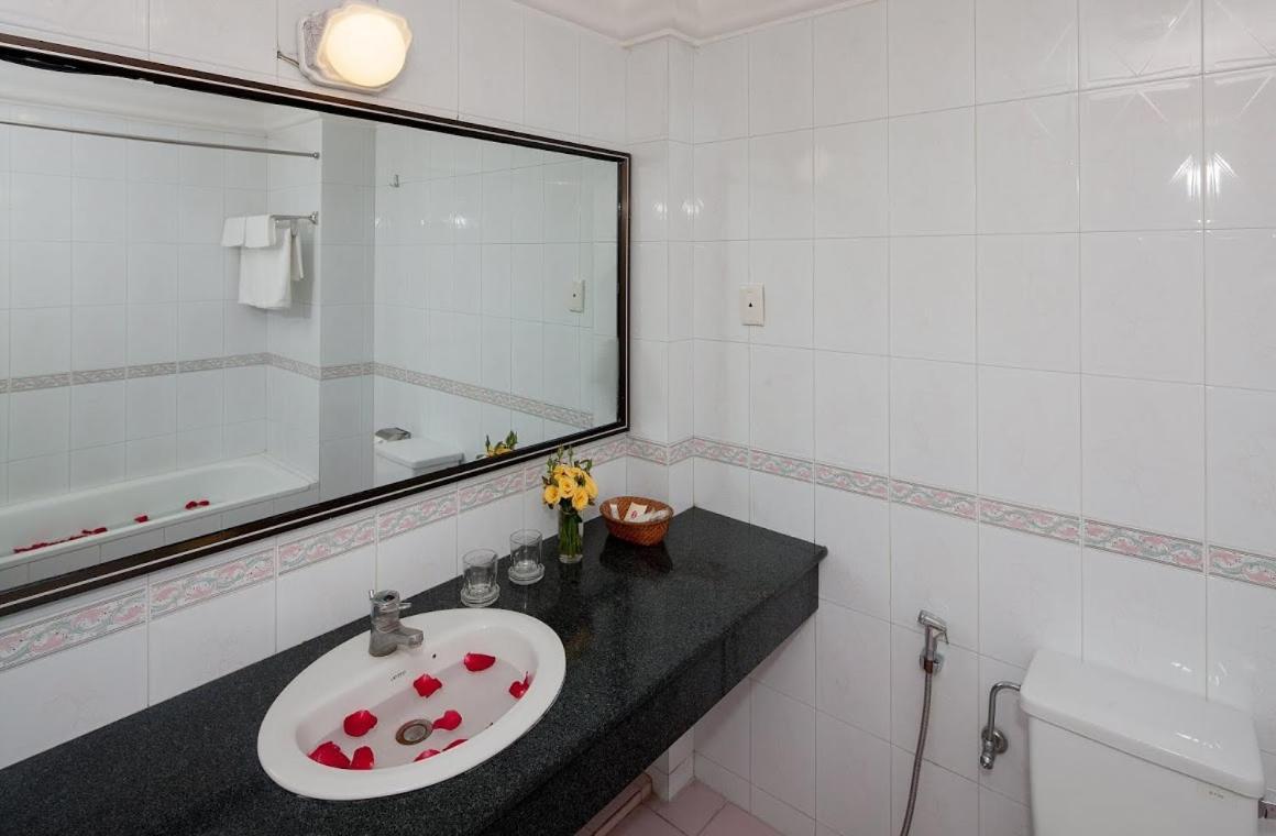 Lucky Central Hotel & Travel Hanoi Kültér fotó